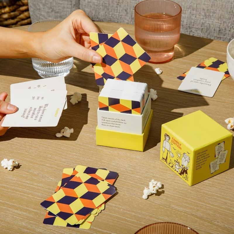 VELORA MEMORYMOMENTS™ — Family Conversation Card Game